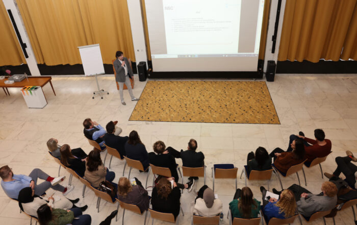 presentatie aan de slag, nsc, serge